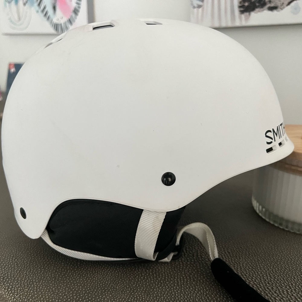 SMITH Ski Helmet kids size Medium